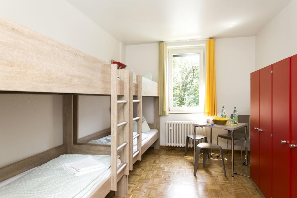 Bett im Männerschlafsaal mit 4 Betten
